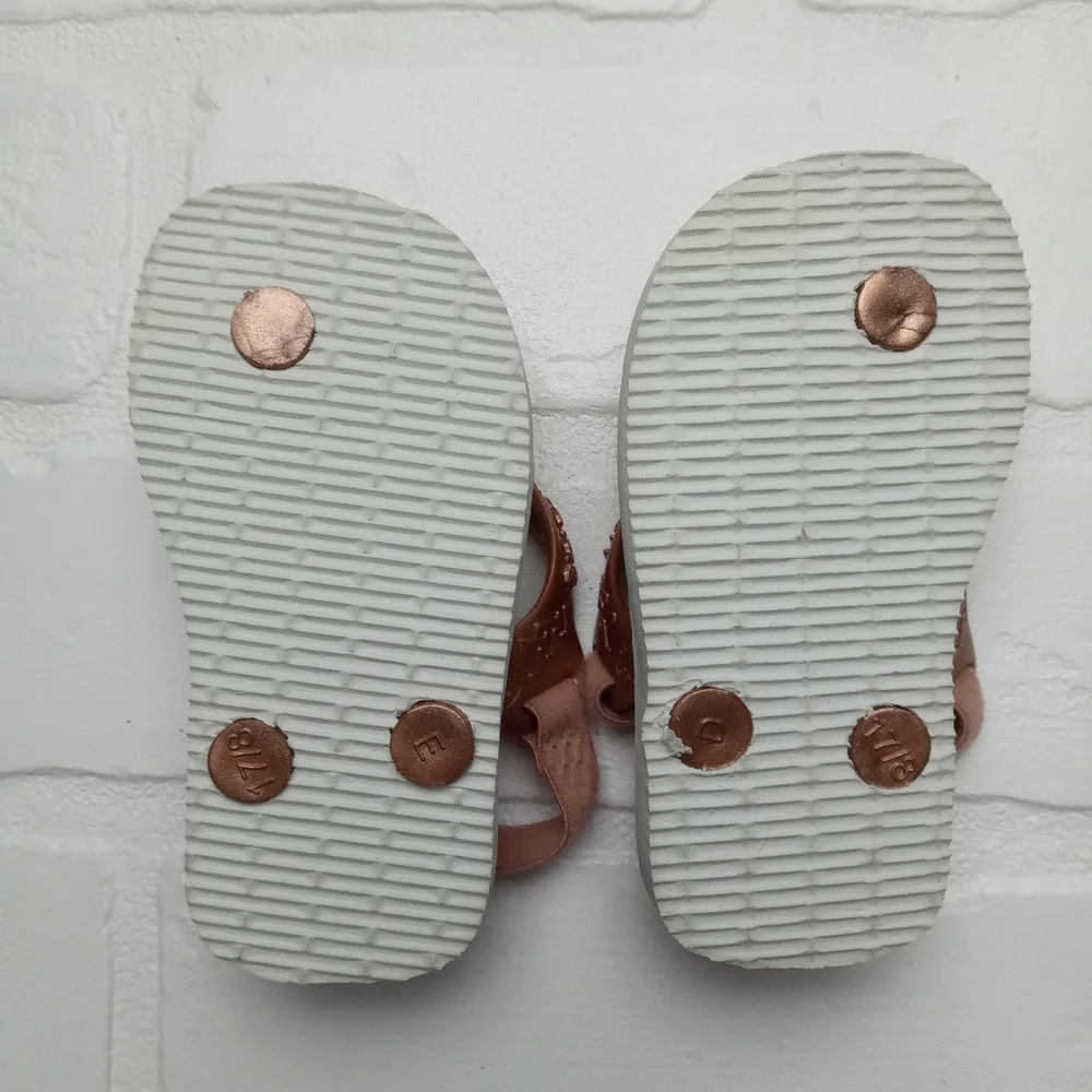 havaianas girls size 4 gold pink and cheetah pattern flip flops white bottoms